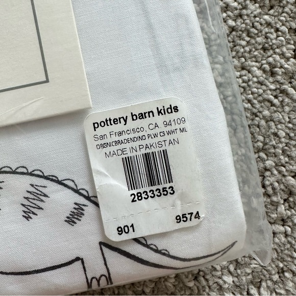 Pottery‎ Barn Kids Organic Braden Dino Pillowcase - Picture 2 of 4